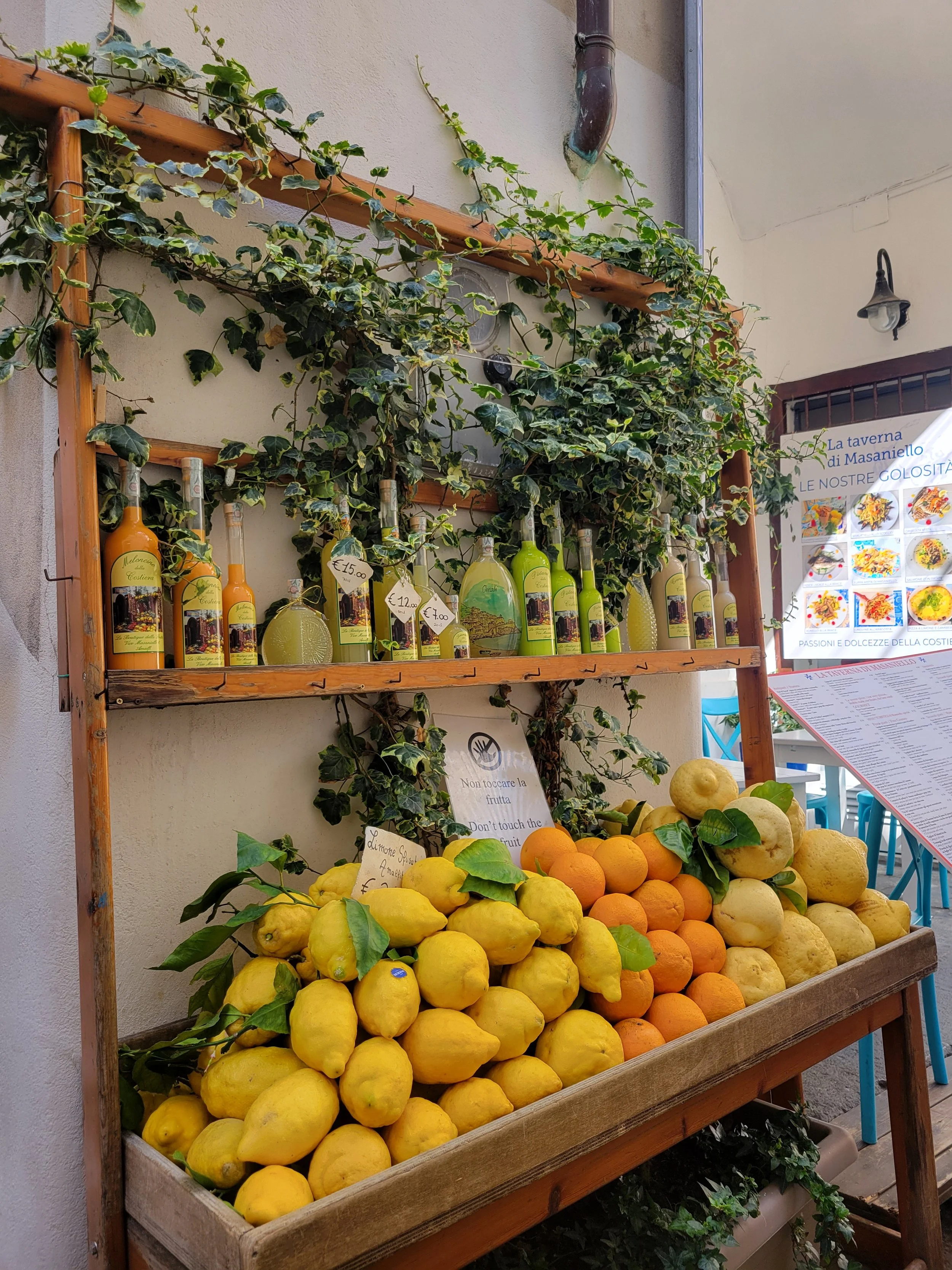 Limoncello and Lemons in Amalfi