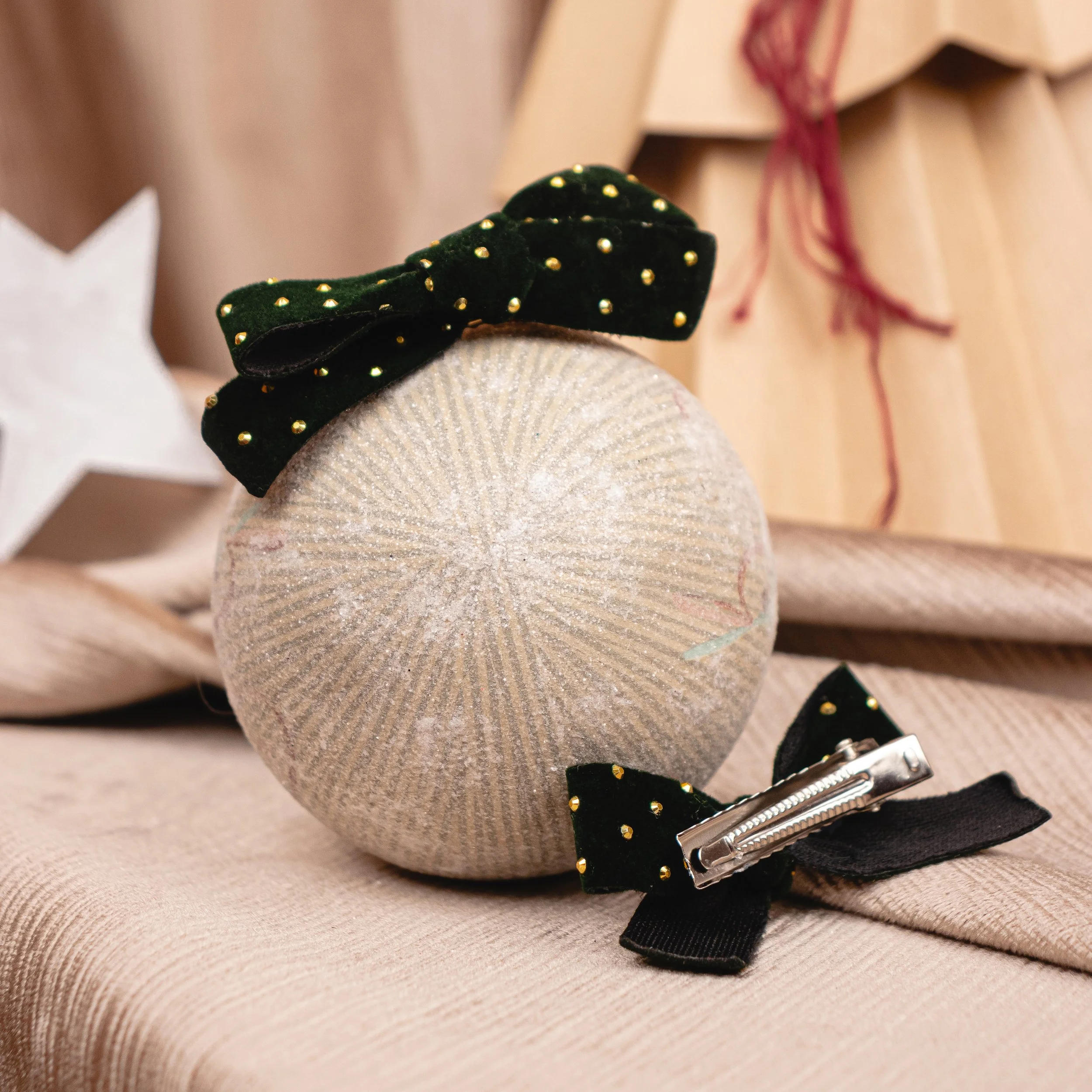 Velvet_Green_Gold_Bow_3.JPEG