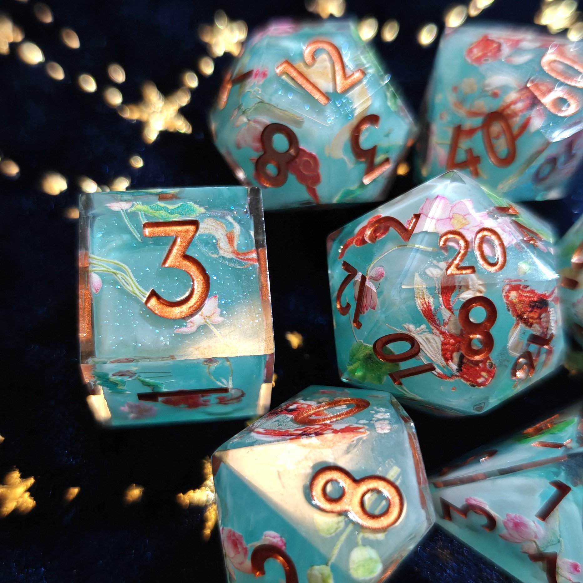 Water Lily | Sharp-Edged Dice Set