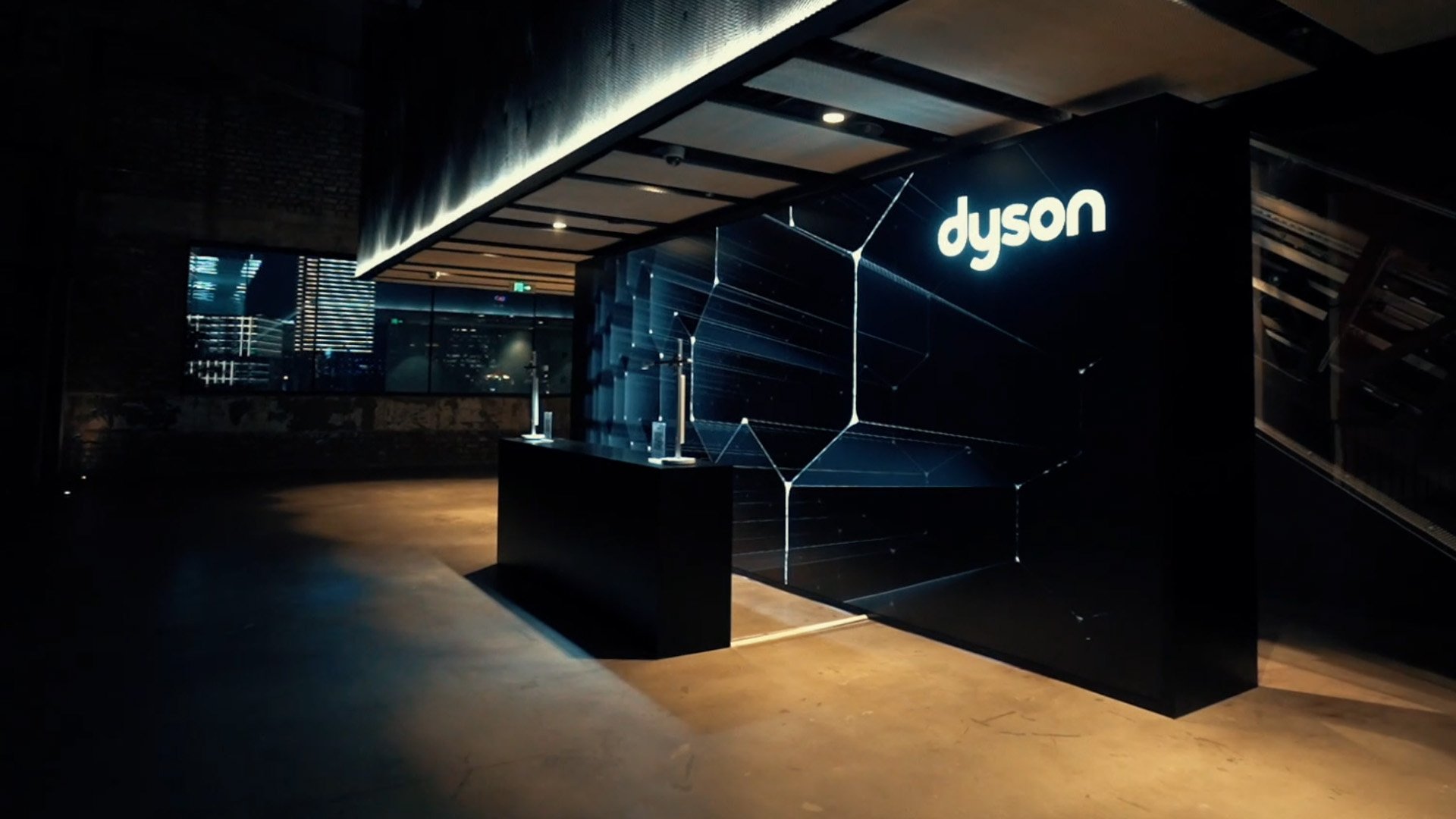DysonEvent_01.jpg