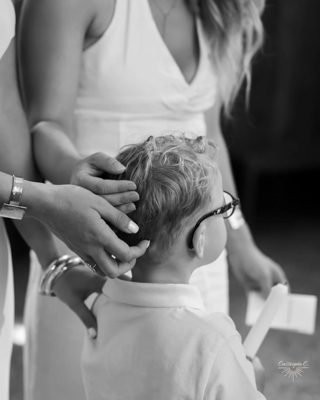 Le bapt&ecirc;me est un moment important dans la vie d&rsquo;un enfant et de sa famille 🤍

Le photographier, c&rsquo;est lui permettre de d&eacute;couvrir ou de se rem&eacute;morer plus tard cette journ&eacute;e et les personnes pr&eacute;sentes.

V