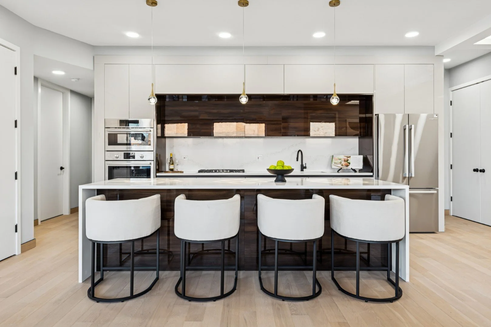 Roman-466NPaulina202(8) (Large).jpg