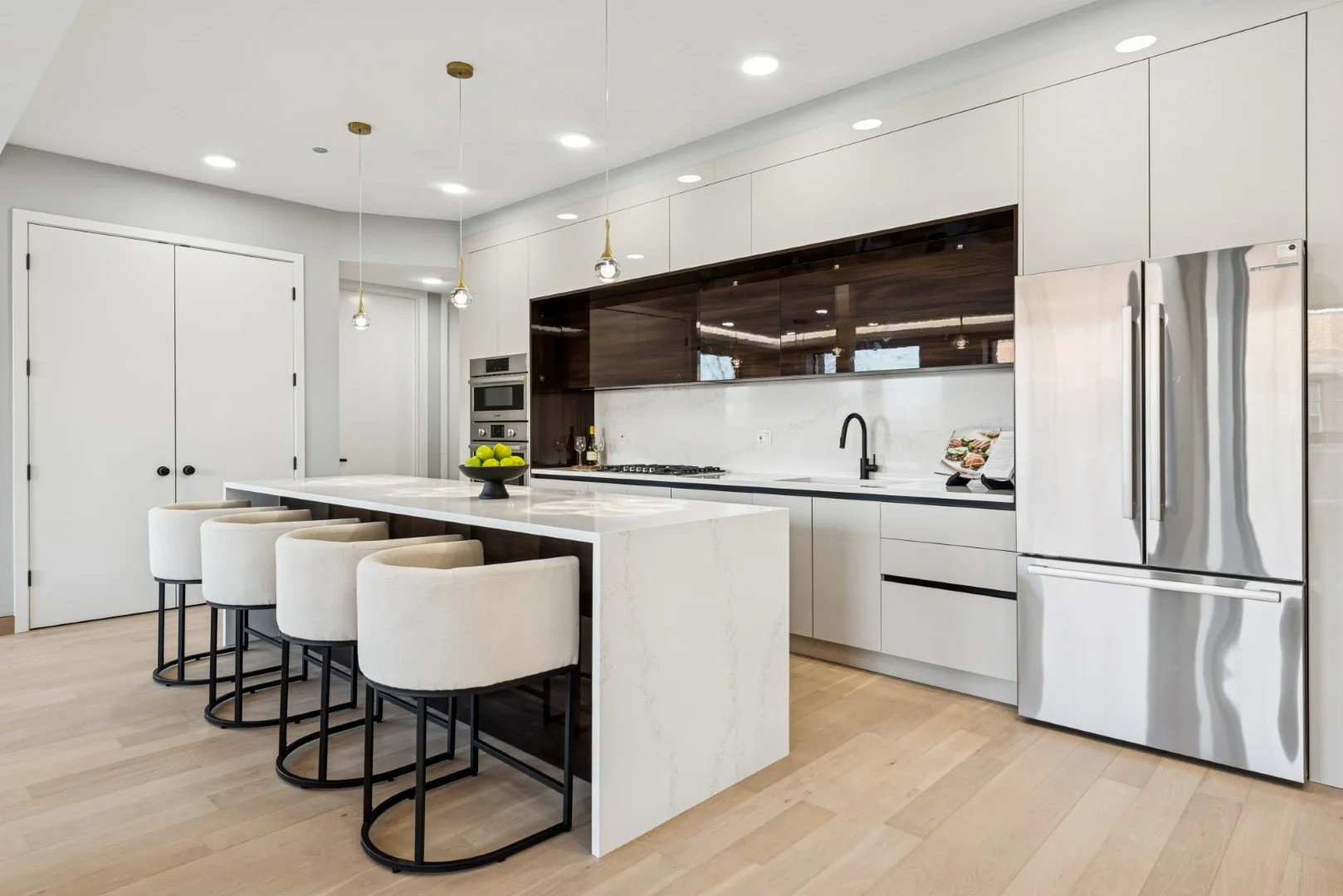 Roman-466NPaulina202(9) (Large).jpg