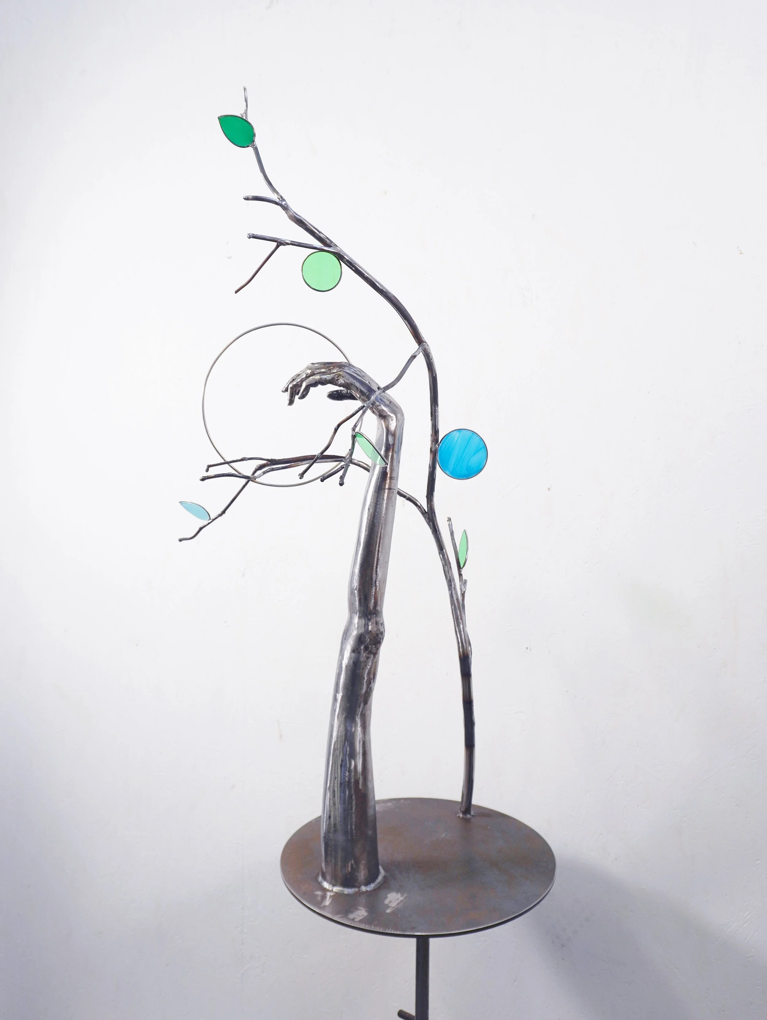 Material Body - Hand
40x45x85cm
steel
€2800,-