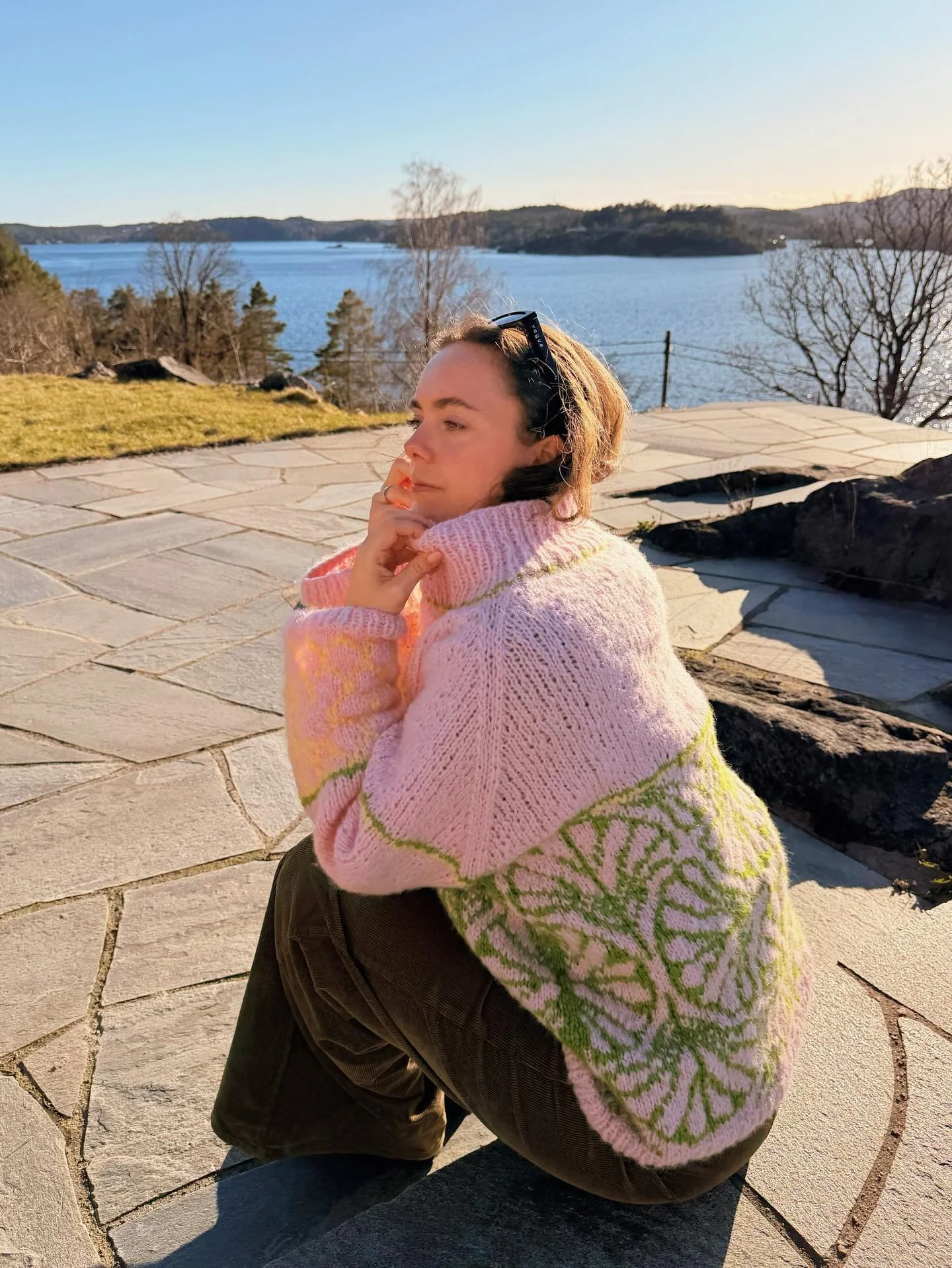 🐣💛🩷Sometimes all you need is a thick oversized sweater