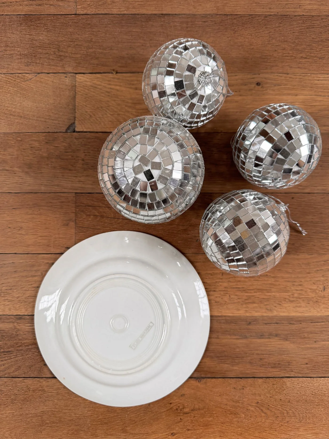 vaisselle-vintage-assiette-dessert-olive-verso-meliwood.jpg