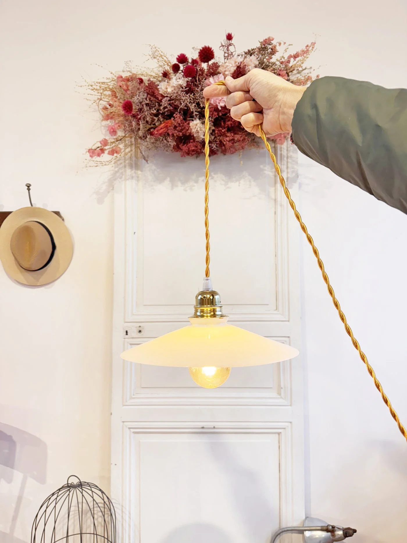 luminaire-vintage-relooke-baladeuse-thelma-louise-allume-meliwood.jpg