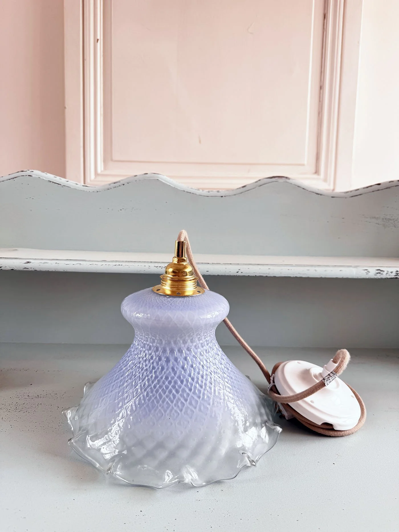 luminaire-vintage-relooke-suspension-bleuette-scene2-meliwood.jpg