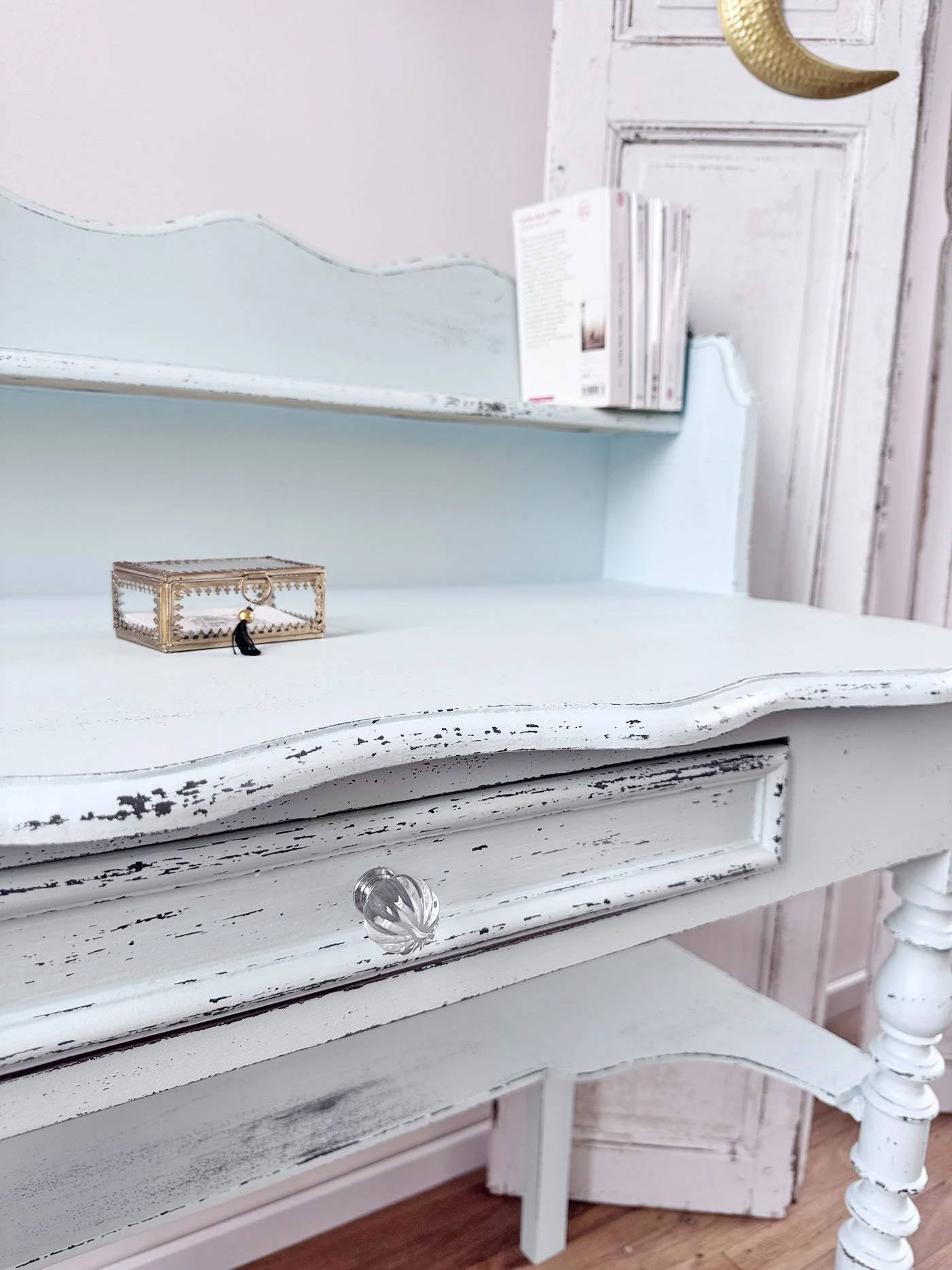 coiffeuse-vintage-relookee-shabby-ma-biche-detail-tiroir-meliwood.jpg