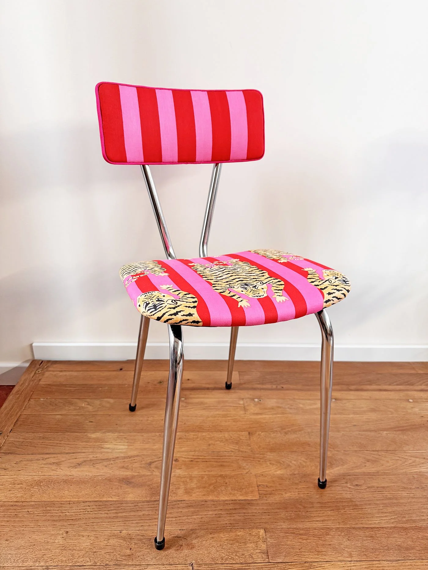 chaises-formica-vintage-relookees-graaaaou-tissu-tigre-meliwood.jpg
