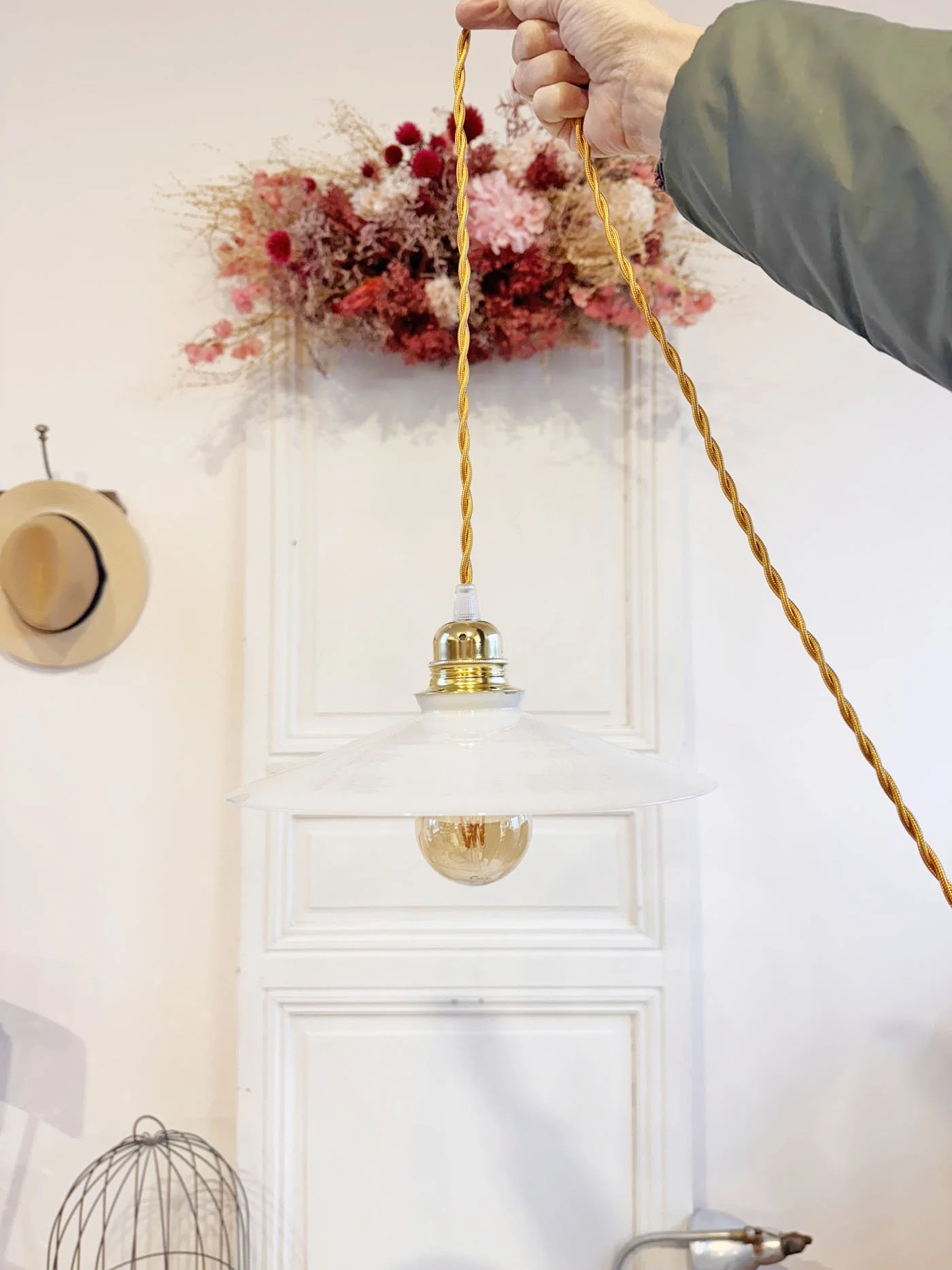 luminaire-vintage-relooke-baladeuse-thelma-louise-opaline-meliwood.jpg
