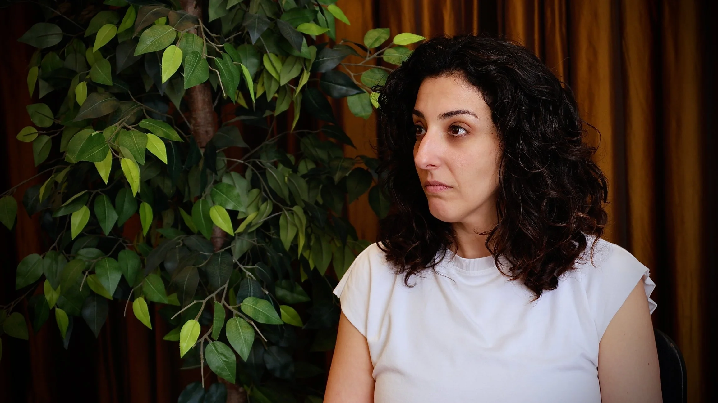 At the Reopened Cowles Center, Anat Shinar Makes the Lobby A Stage
