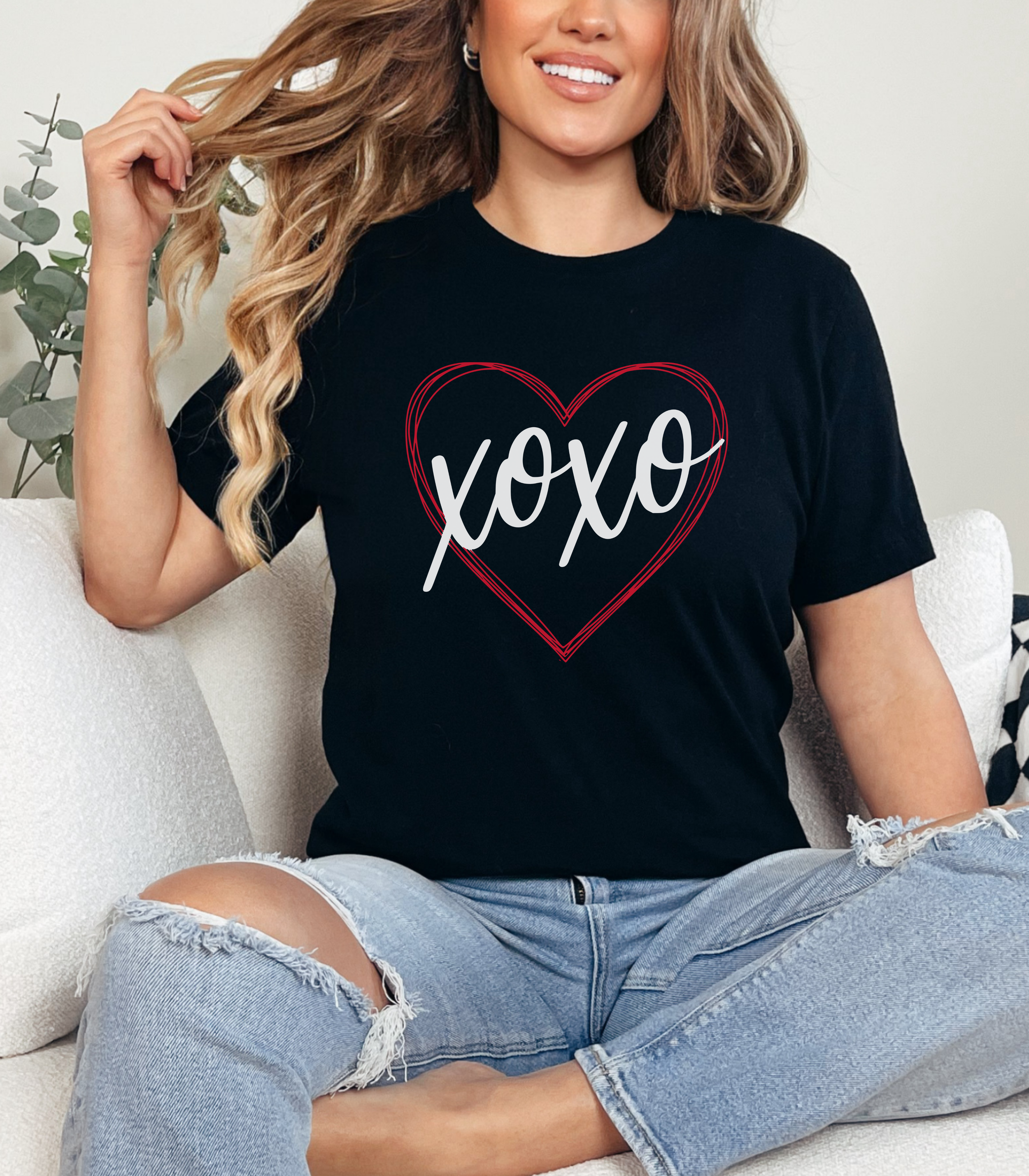 XOXO Valentine Shirt – Heart Outline Love Graphic Tee