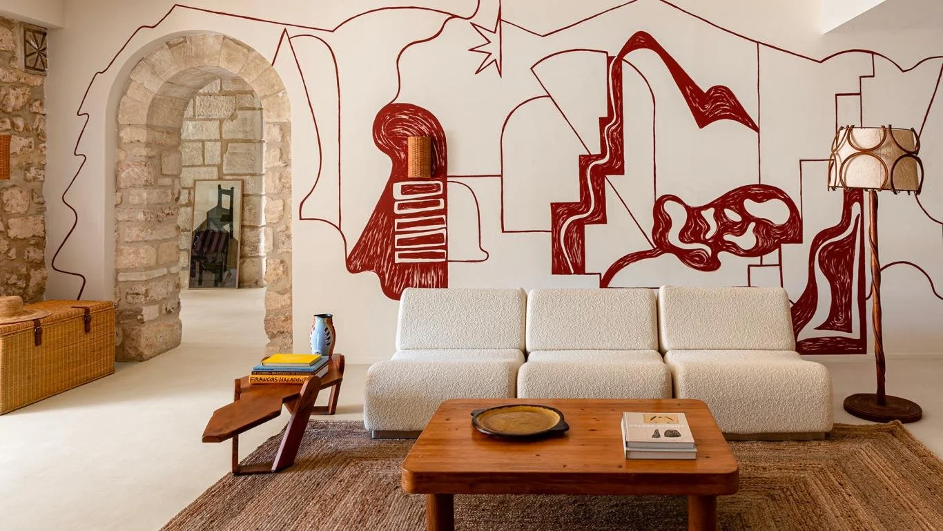 luxury bastide villa with pool in Les Baux de Provence in the Alpilles — AZUR ESTATE collection