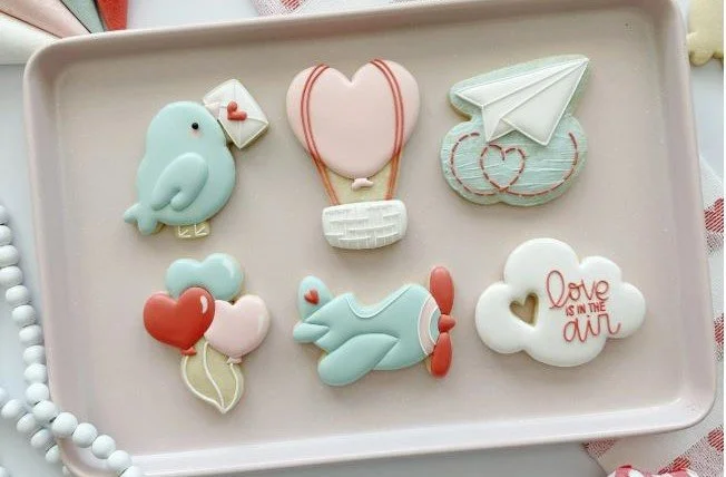 Love is in the air cookie decorating