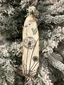 Shell handcrafted Ornament