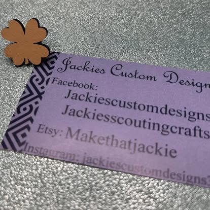 Shamrock / Clover pin