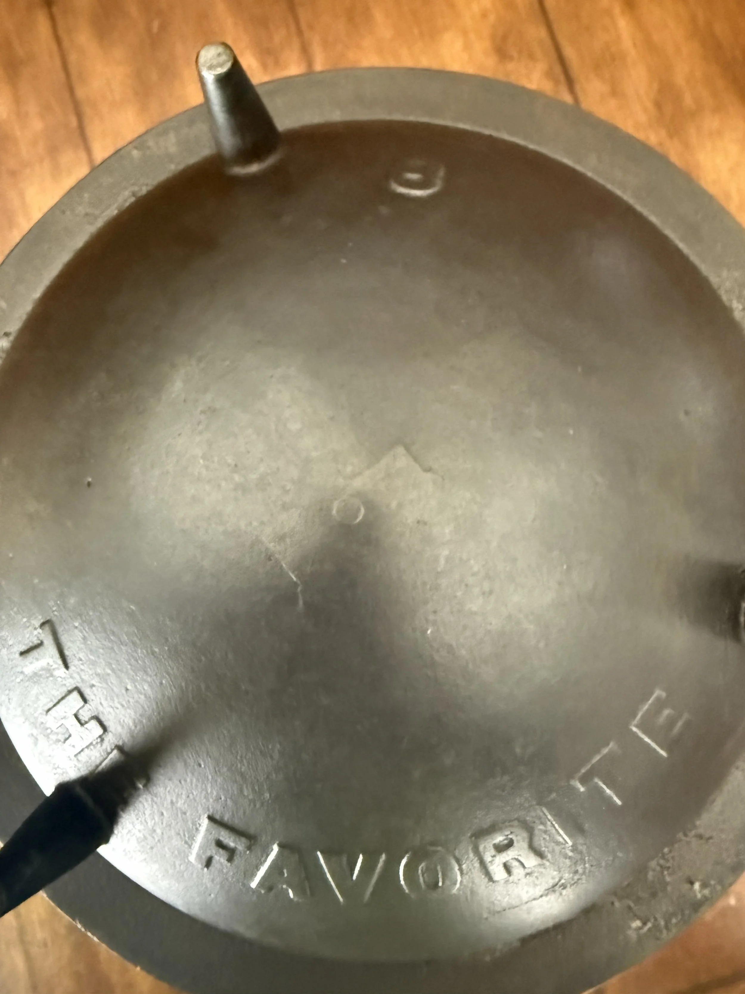 Columbus Hollow Ware Three-Legged Cauldron Kettle