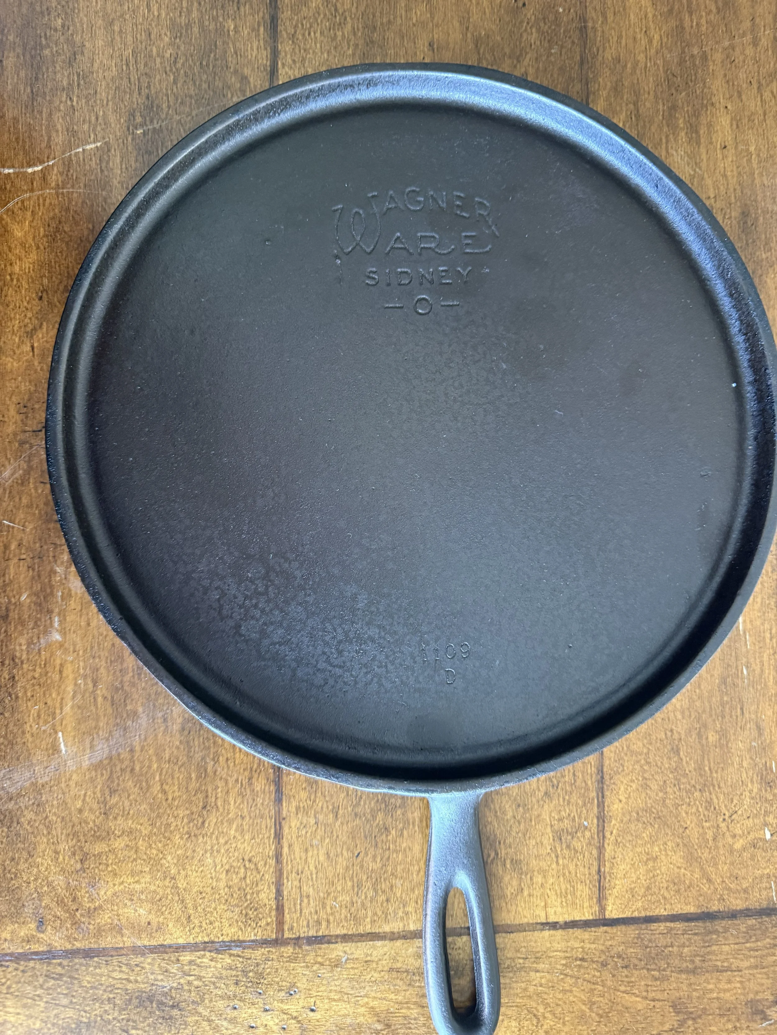 Wagner Ware Sidney -O- Round Griddle No. 1109 D