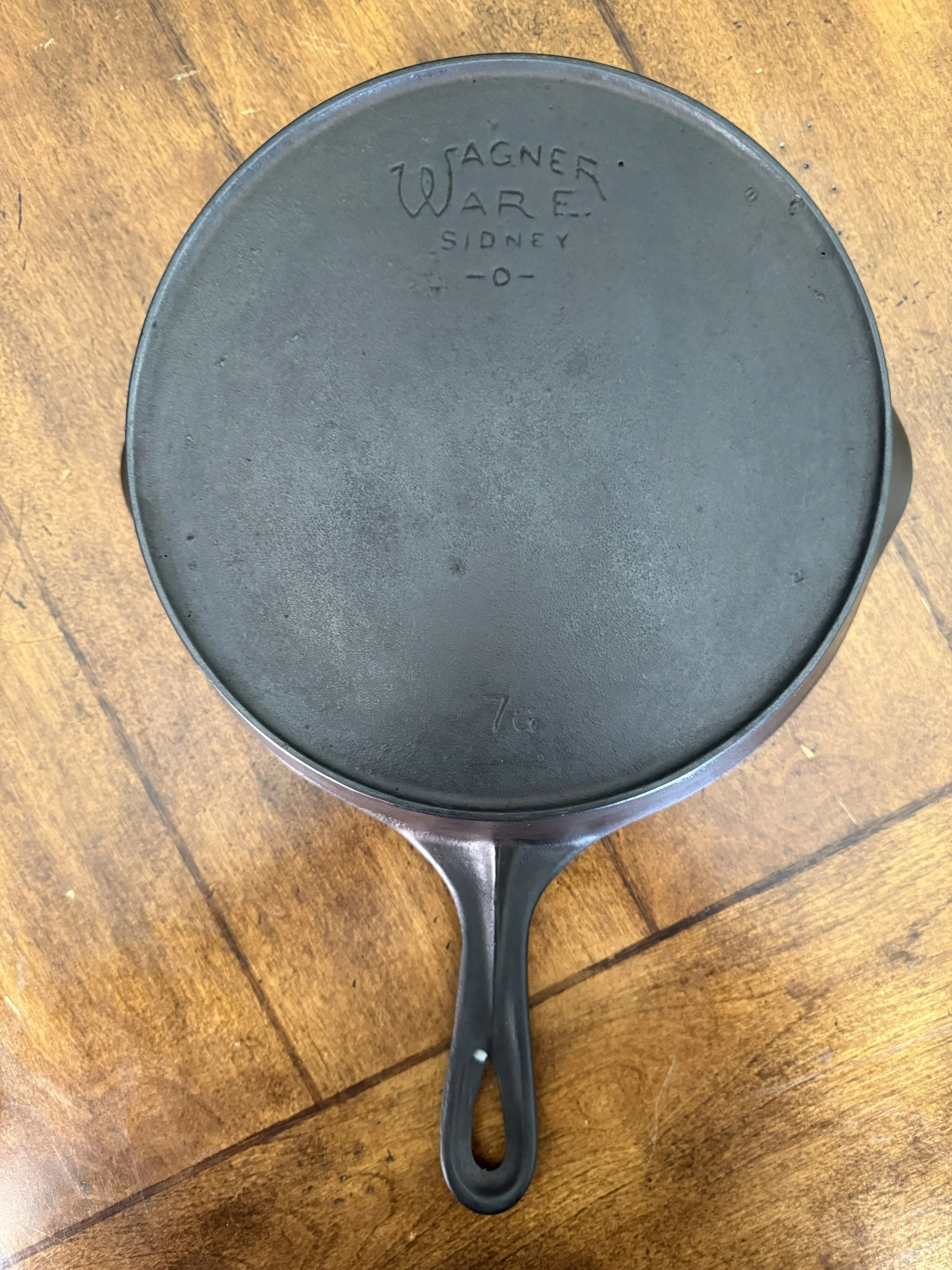 Wagner Ware Sidney -O- No. 7 Cast Iron Skillet