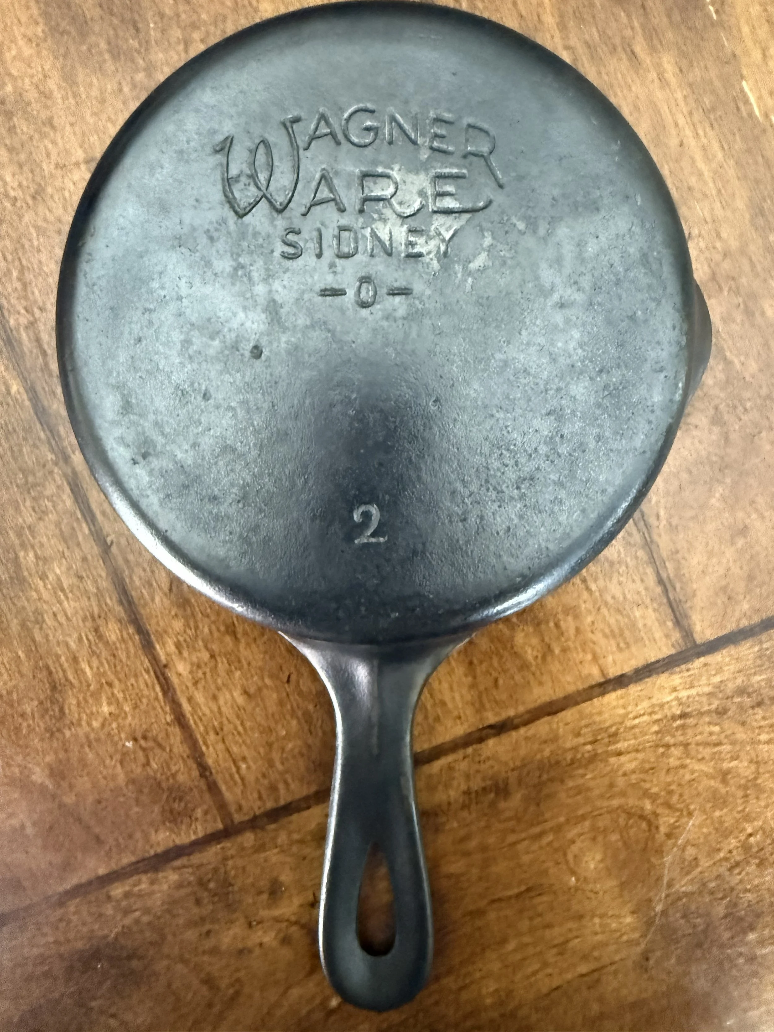 Wagner Ware Sidney -O- No. 2 Cast Iron Skillet
