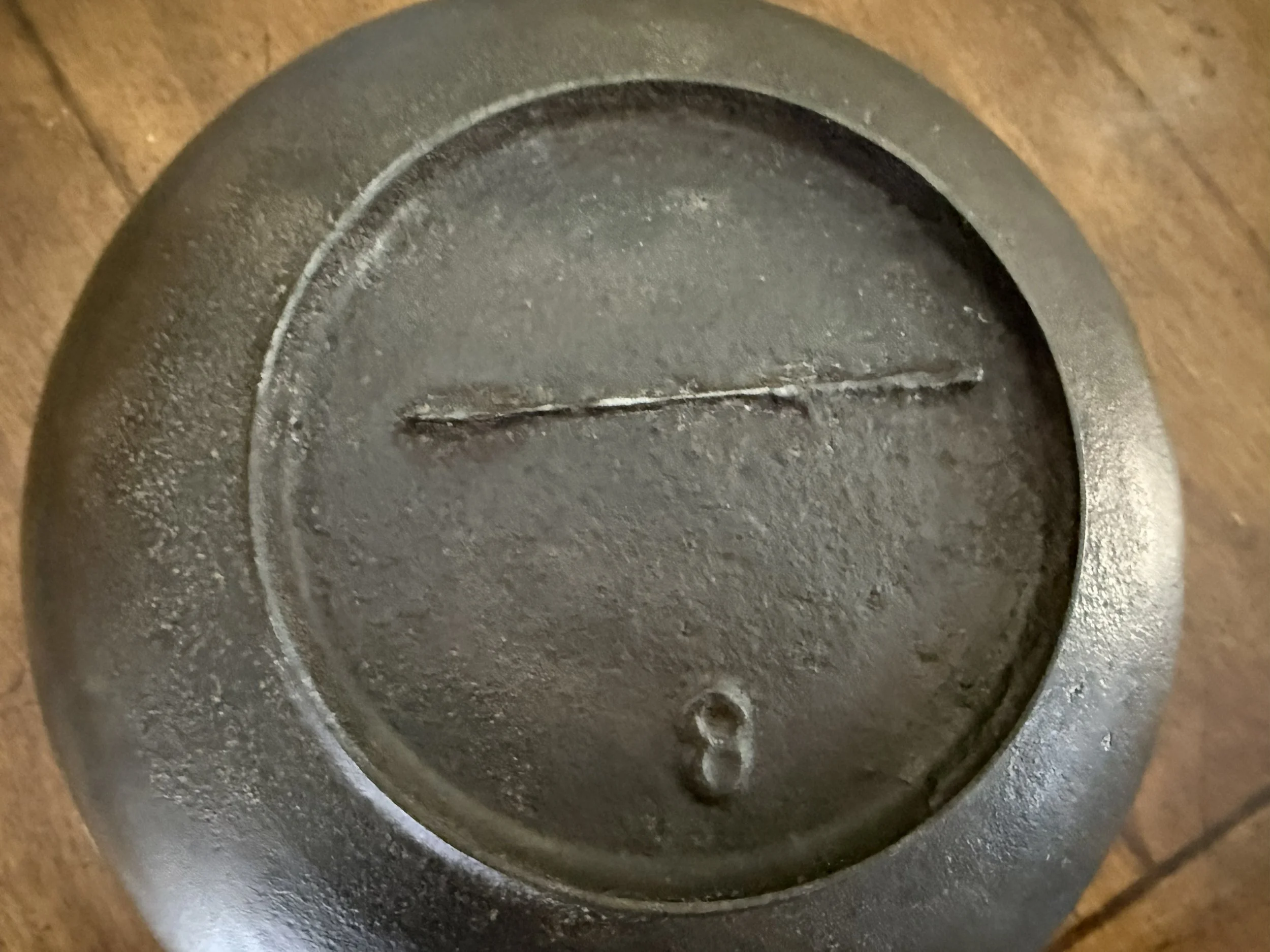 No. 8 Gate-Marked Bean Pot