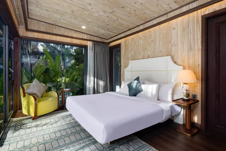 KVilla Master bed 1.jpg