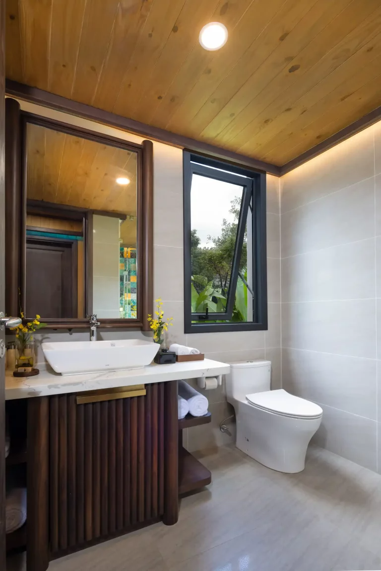 Ecolux-2ndBathroom-768x1149.jpg
