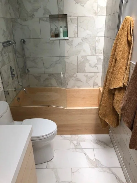 23 Showertub.jpg