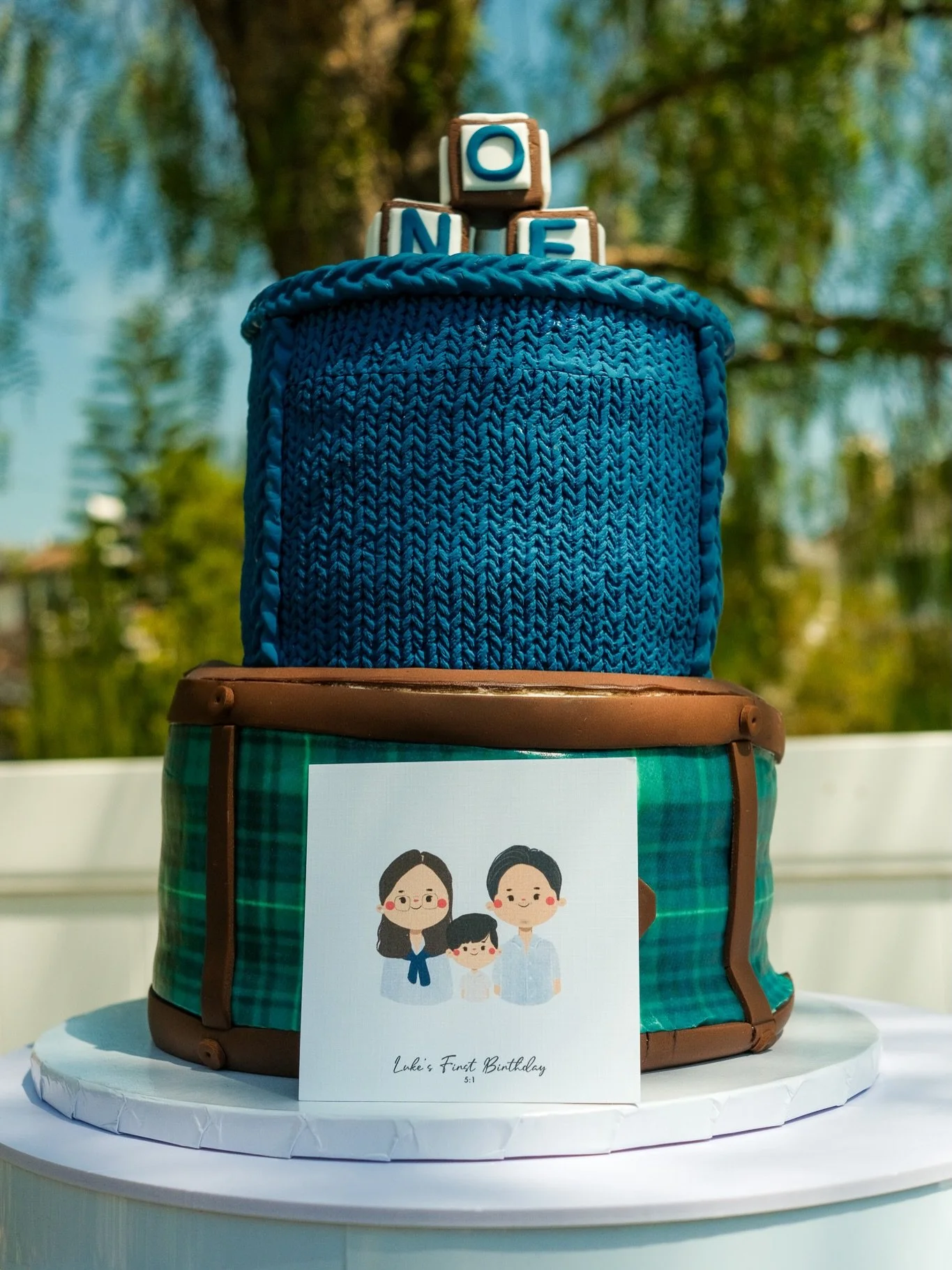 live art &bull; throwback to one of the cutest first birthdays we&rsquo;ve ever been a part of 🧸 transported to the polo club of our dreams! 🩵 now booking 2027 celebrations!

⟡₊ ⊹ artbyjuse.com/liveart

#liveart #eventvendor #weddingvendor #vendorl