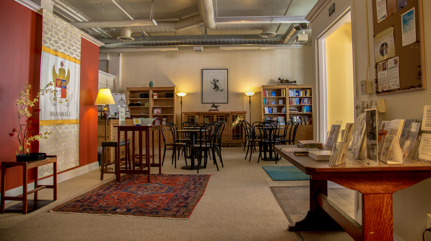 Photographer unknown. From the collection of San Francisco Shambhala Center.