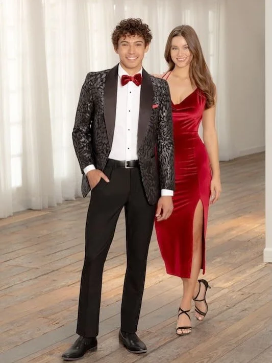 It is officially time to secure your prom tuxedo or suit rental. We recommend booking at least 6 to 8 weeks in advance to ensure you get the best selection of styles and sizes.
Waiting until the week of prom is a major risk, as popular looks and comm