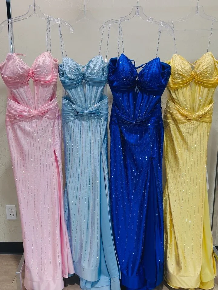 ✨ Step into prom night like pure royalty with Ellie Wilde prom dresses ✨
When it comes to unforgettable entrances, Ellie Wilde designs are in a league of their own. Every gown is a masterpiece &mdash; crafted with precision, passion, and couture-leve