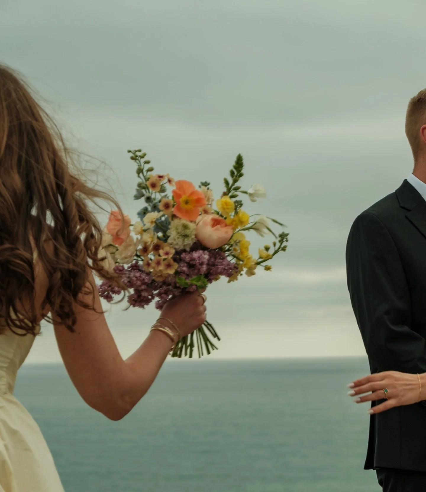 elopement on the bluffs for the gorgeous @delfratzke 
📷 @elenamonroephotography