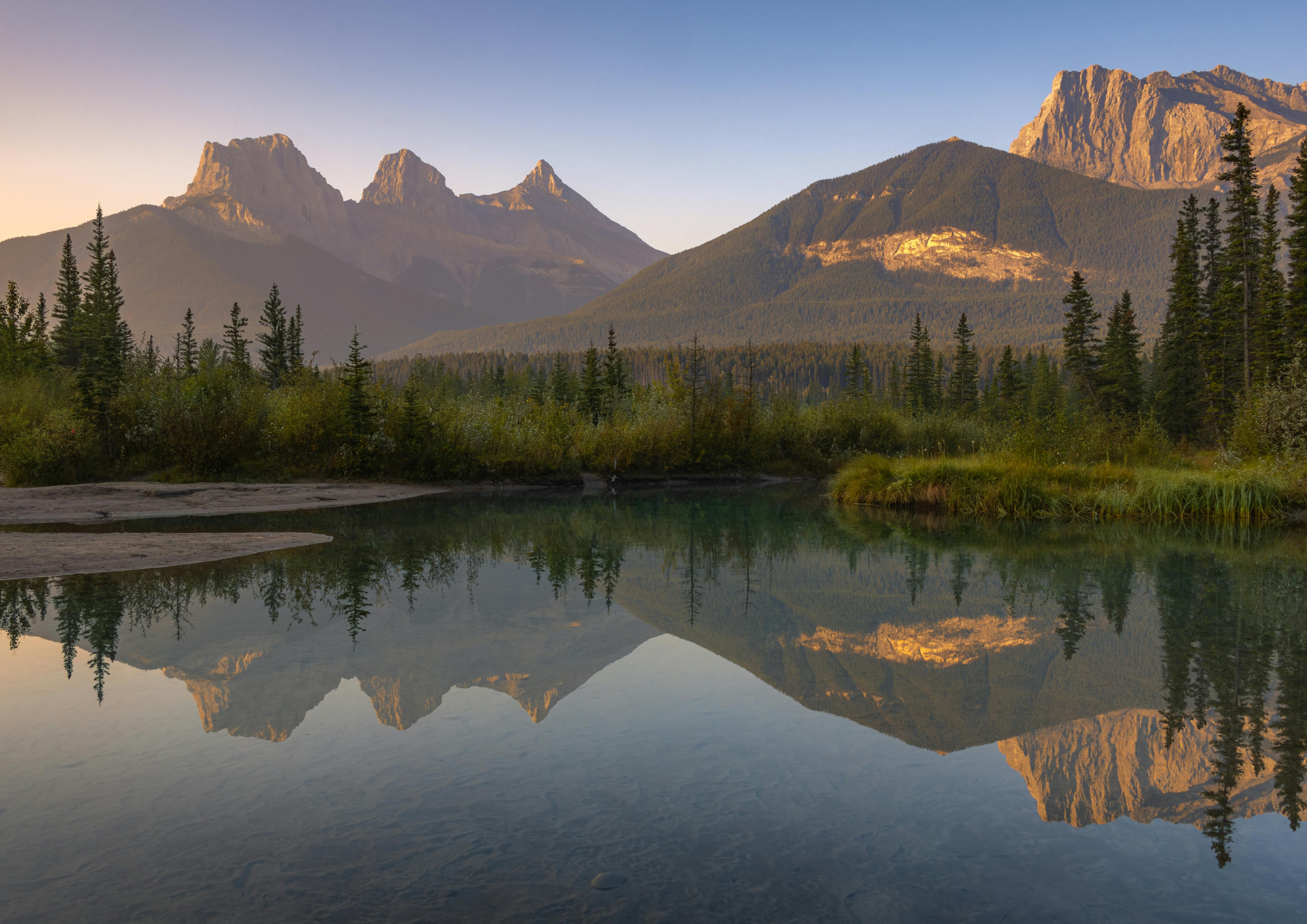 A exterior 2 canmore surrounds.png