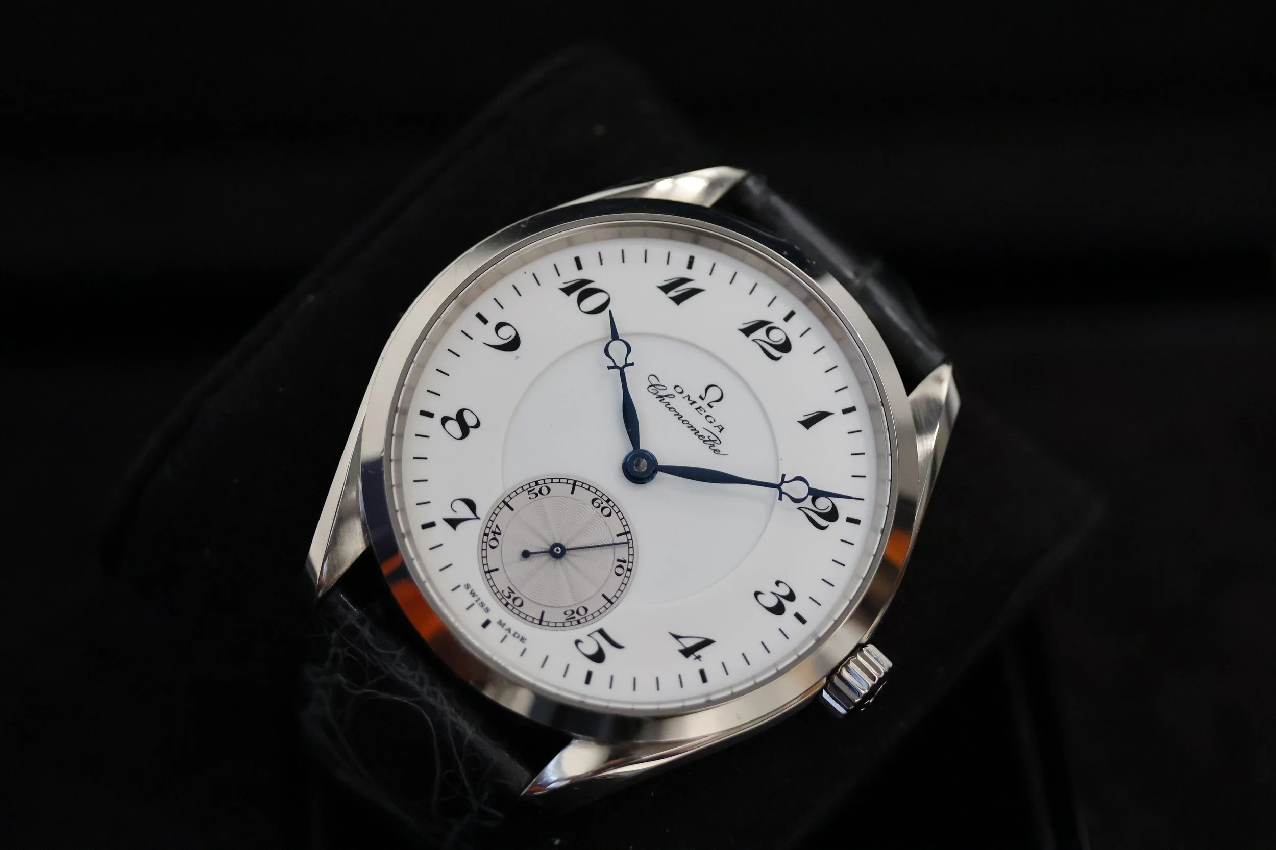 Omega - Seamaster Aqua Terra XXL Small Seconds - 231.53.49.10.04.001 - 18k White Gold - White Enamel Dial - Limited Edition