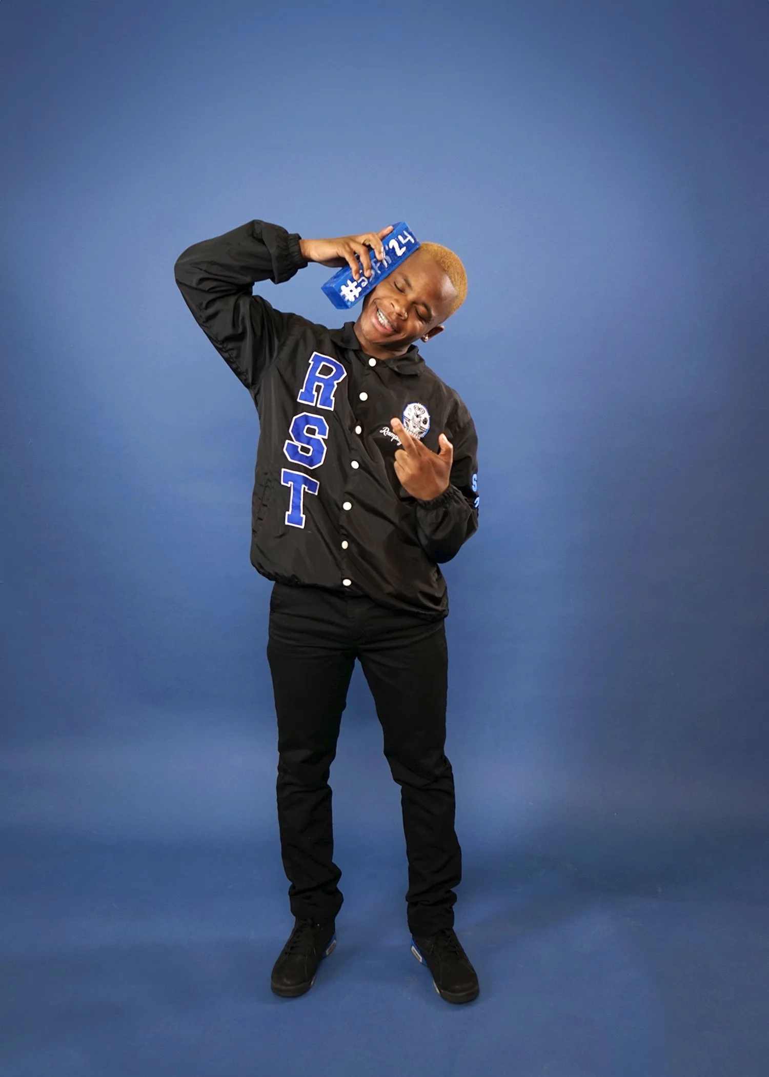 Eye of Avella.jpggrad6.jpg