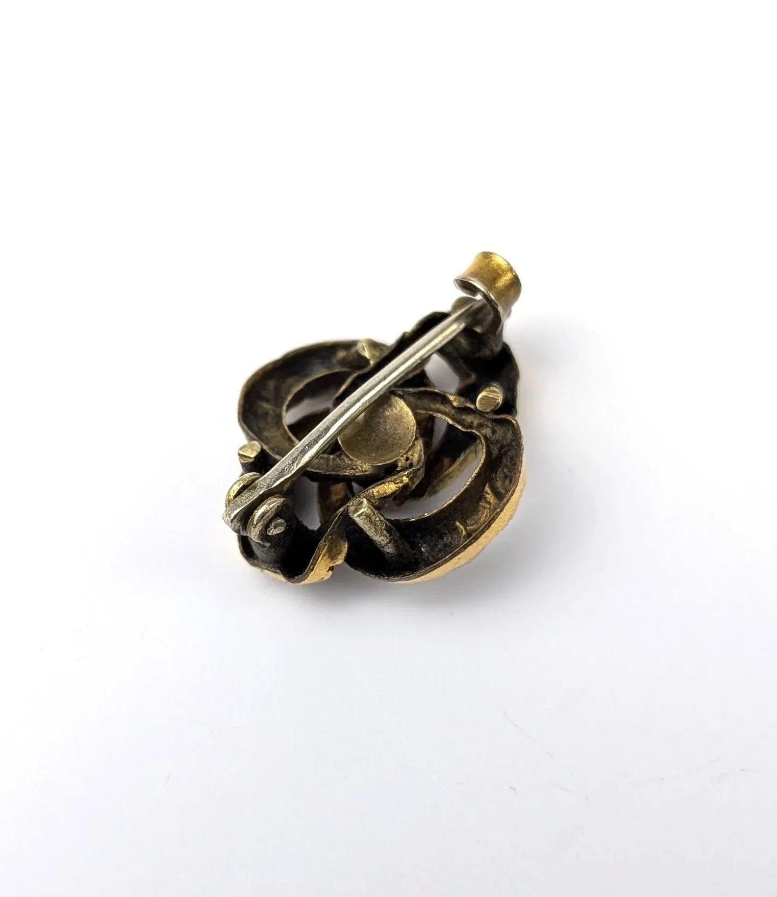 Antique+Victorian+Gold+Filled+Love+Knot+Brooch+C+Clasp+Etched+2.jpg