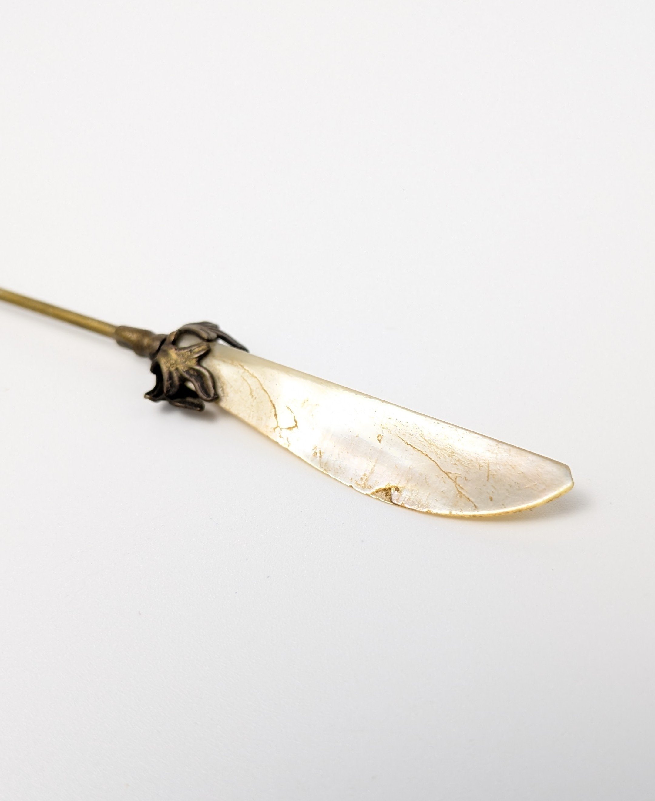 Antique Art Nouveau Mother of Pearl Hat Pin 5.jpg