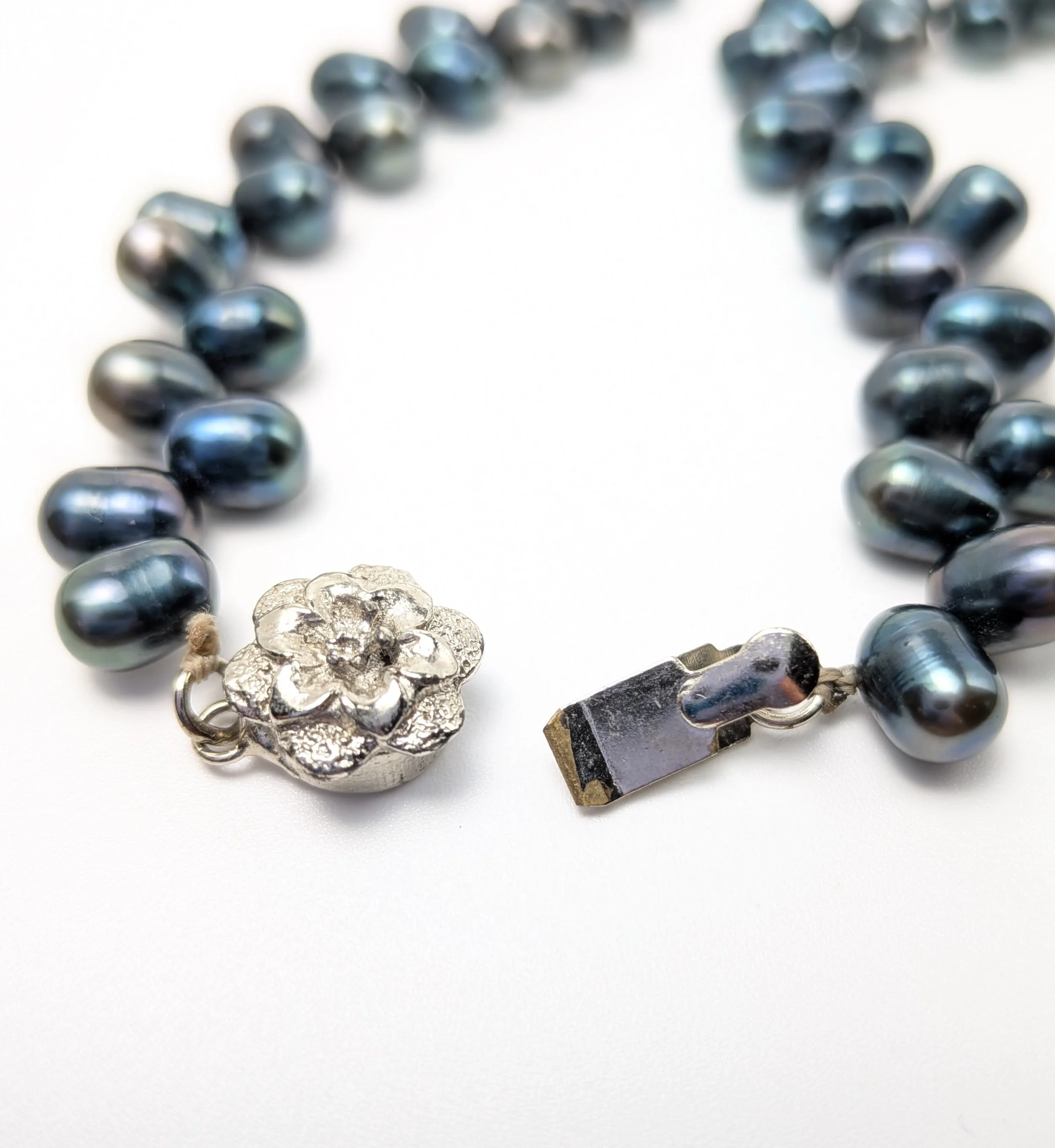 Black Peacock Freshwater Cultured Pearl Necklace 5.jpg