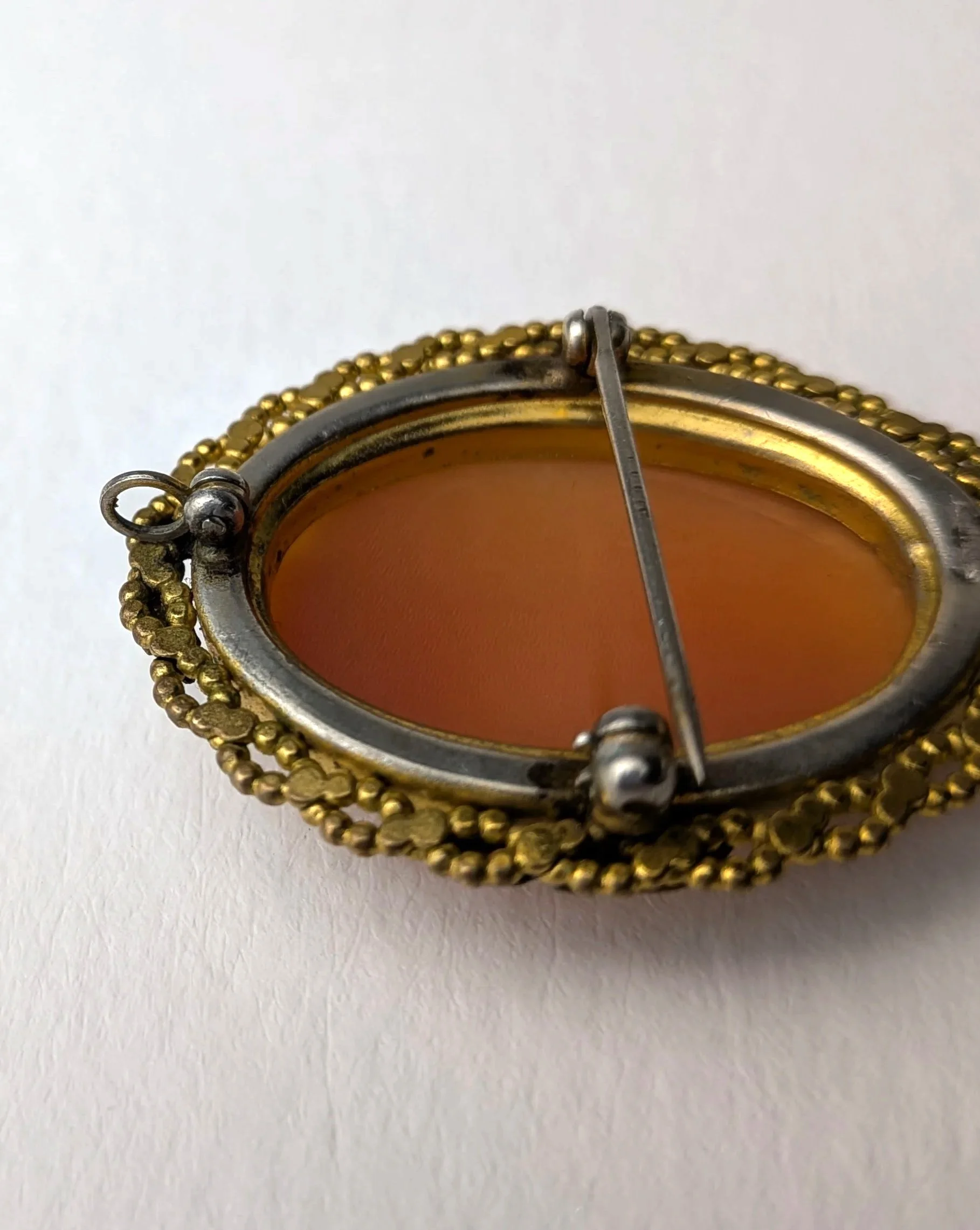 Shell+Cameo+Pendant+Brooch+in+Ornate+Gold+Filled+Frame+6.jpg