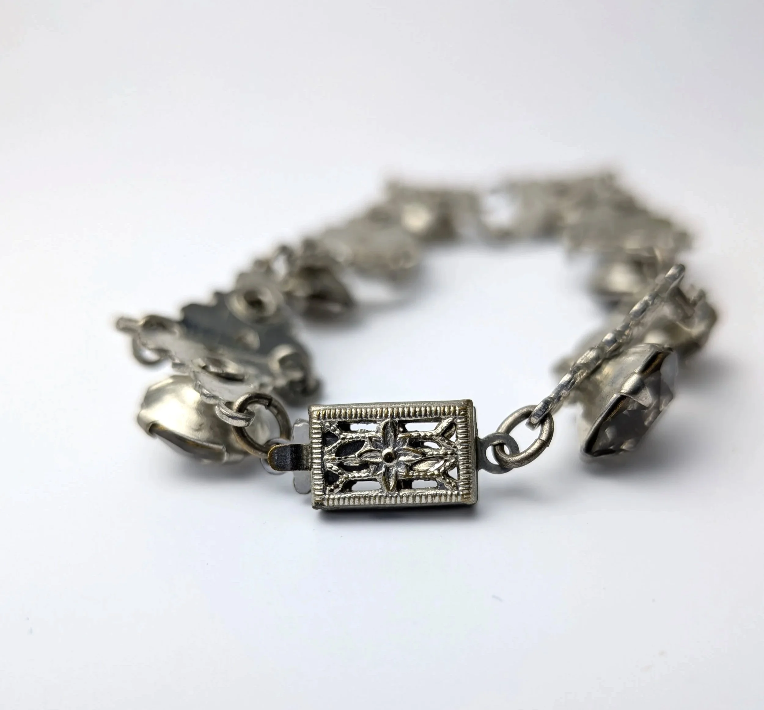 Clear+Rhinestone+Floral+Link+Bracelet+Silver+Tone+Open+Back+3.jpg