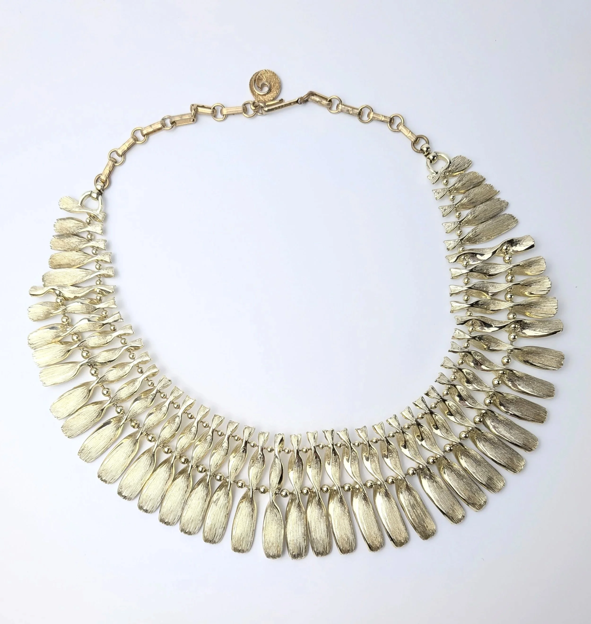 LISNER+Gold+Tone+Textured+Leaf+Fringe+Bib+Collar+1.jpg