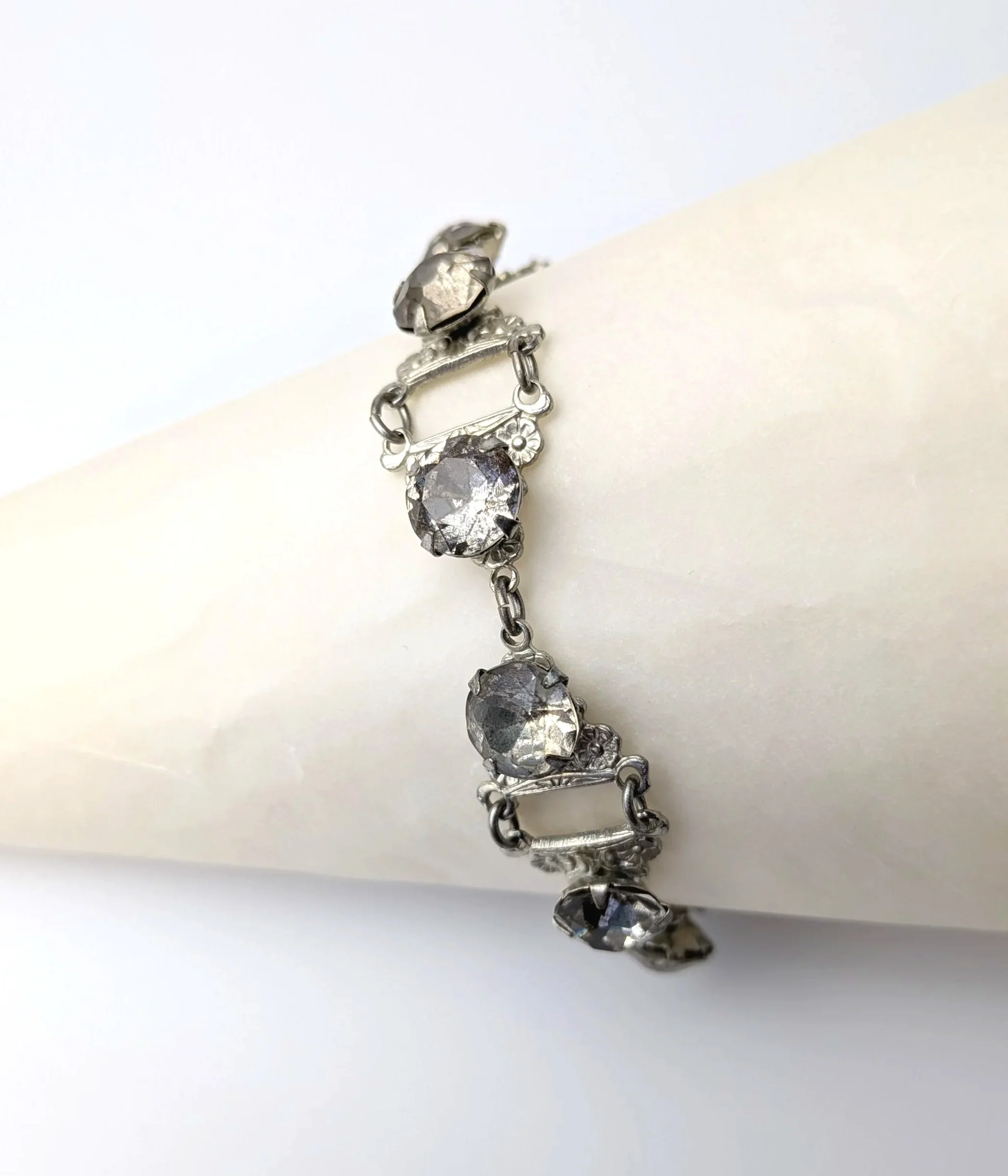 Clear+Rhinestone+Floral+Link+Bracelet+Silver+Tone+Open+Back+2.jpg