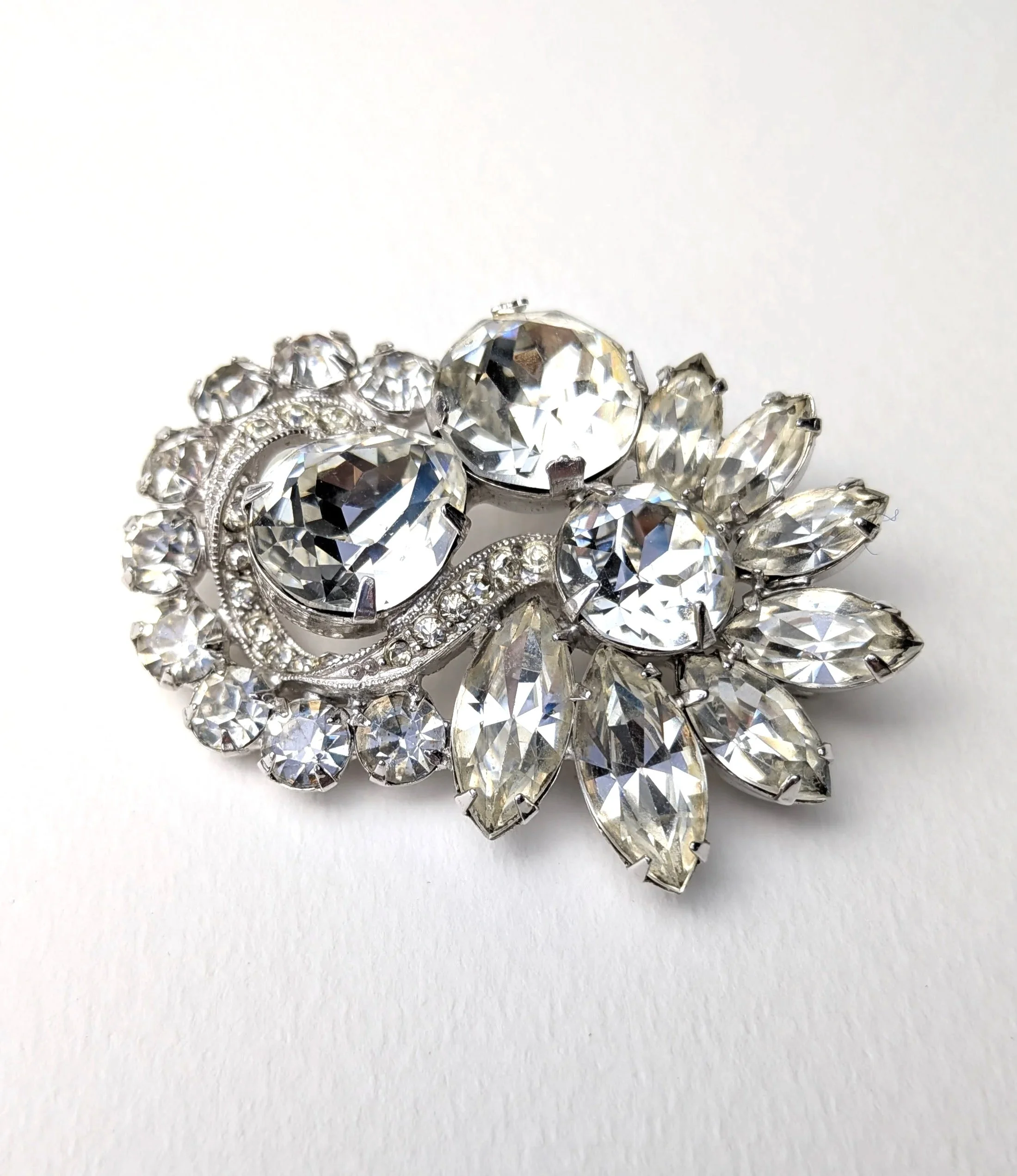 Eisenberg+Clear+Rhinestone+Floral+Spray+Brooch+2.jpg