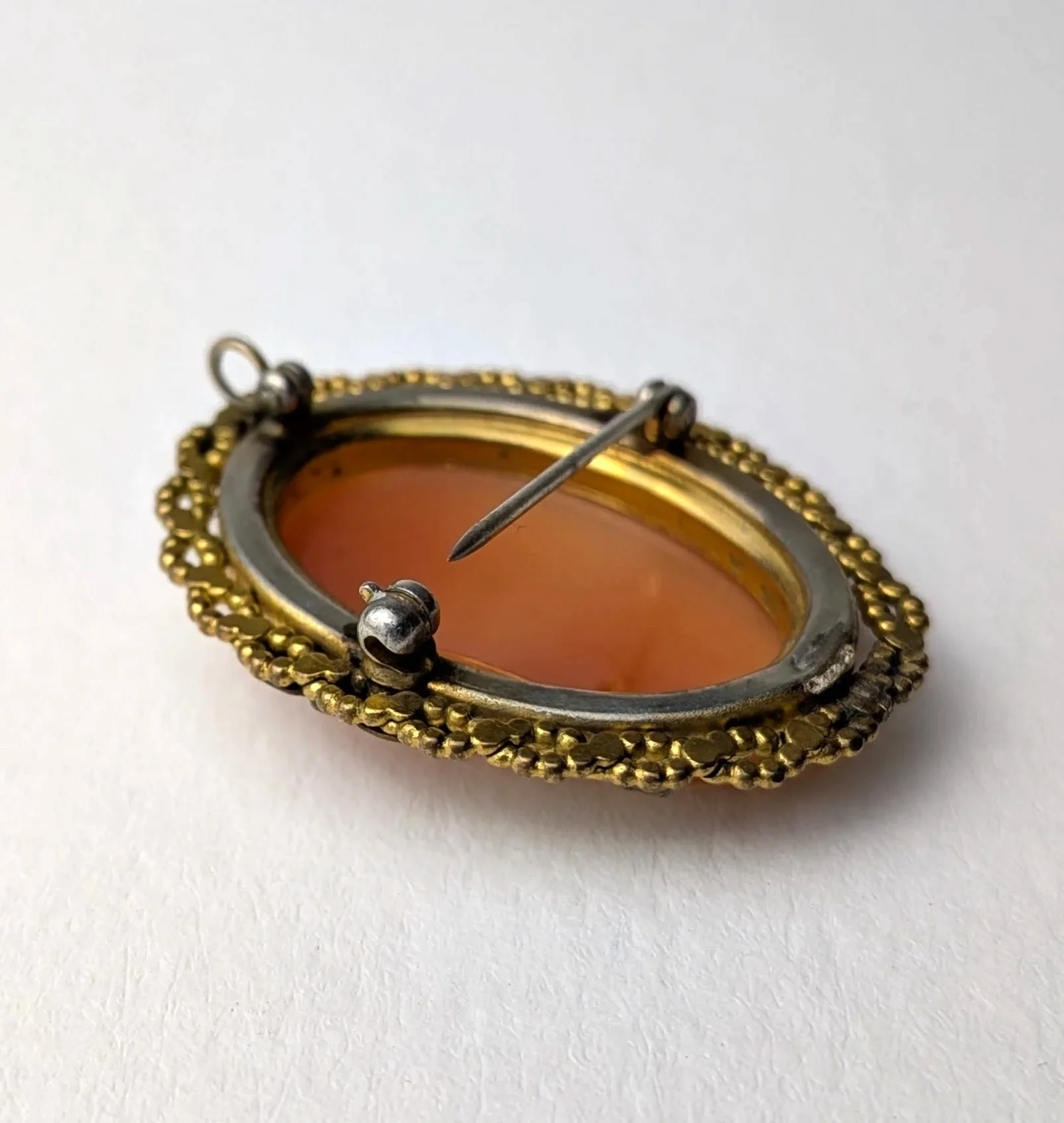 Shell+Cameo+Pendant+Brooch+in+Ornate+Gold+Filled+Frame+5.jpg