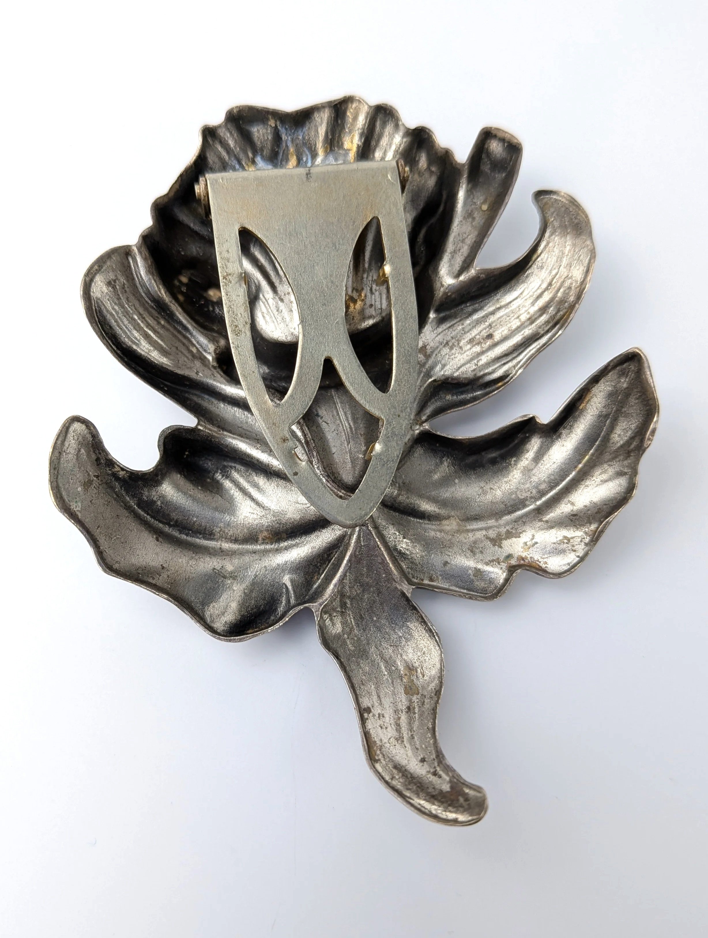 Daffodil+Dress+Clip+Silver+Tone+Pot+Metal+4.jpg