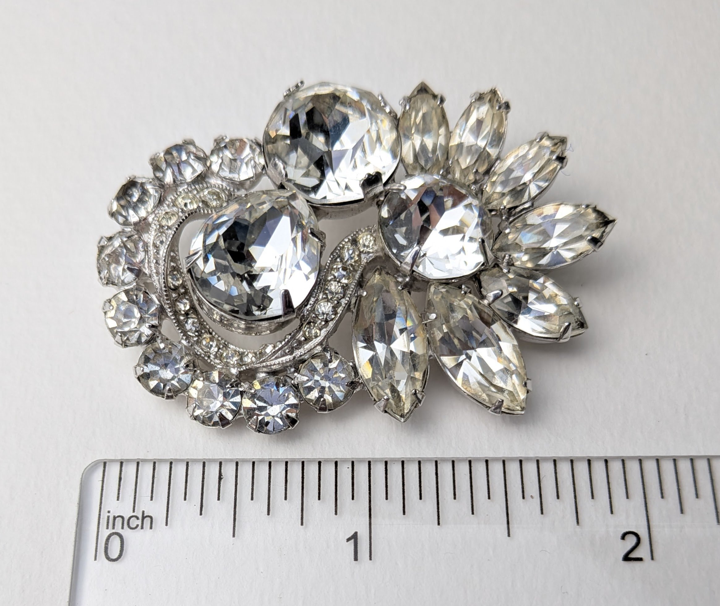 Eisenberg Clear Rhinestone Floral Spray Brooch 7.jpg