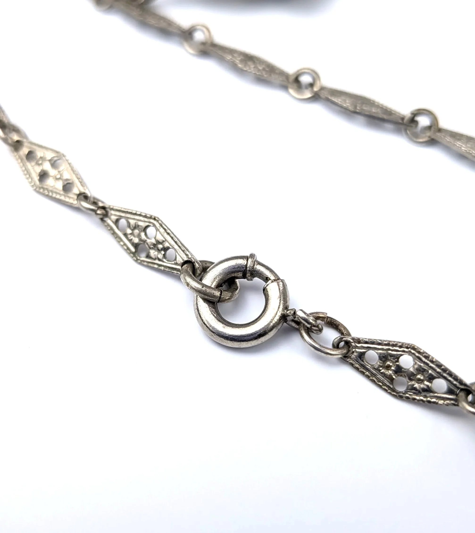 Antique+Early+1900s+Black+Onyx+or+Glass+Necklace+Silver-Tone+Openwork+5.jpg