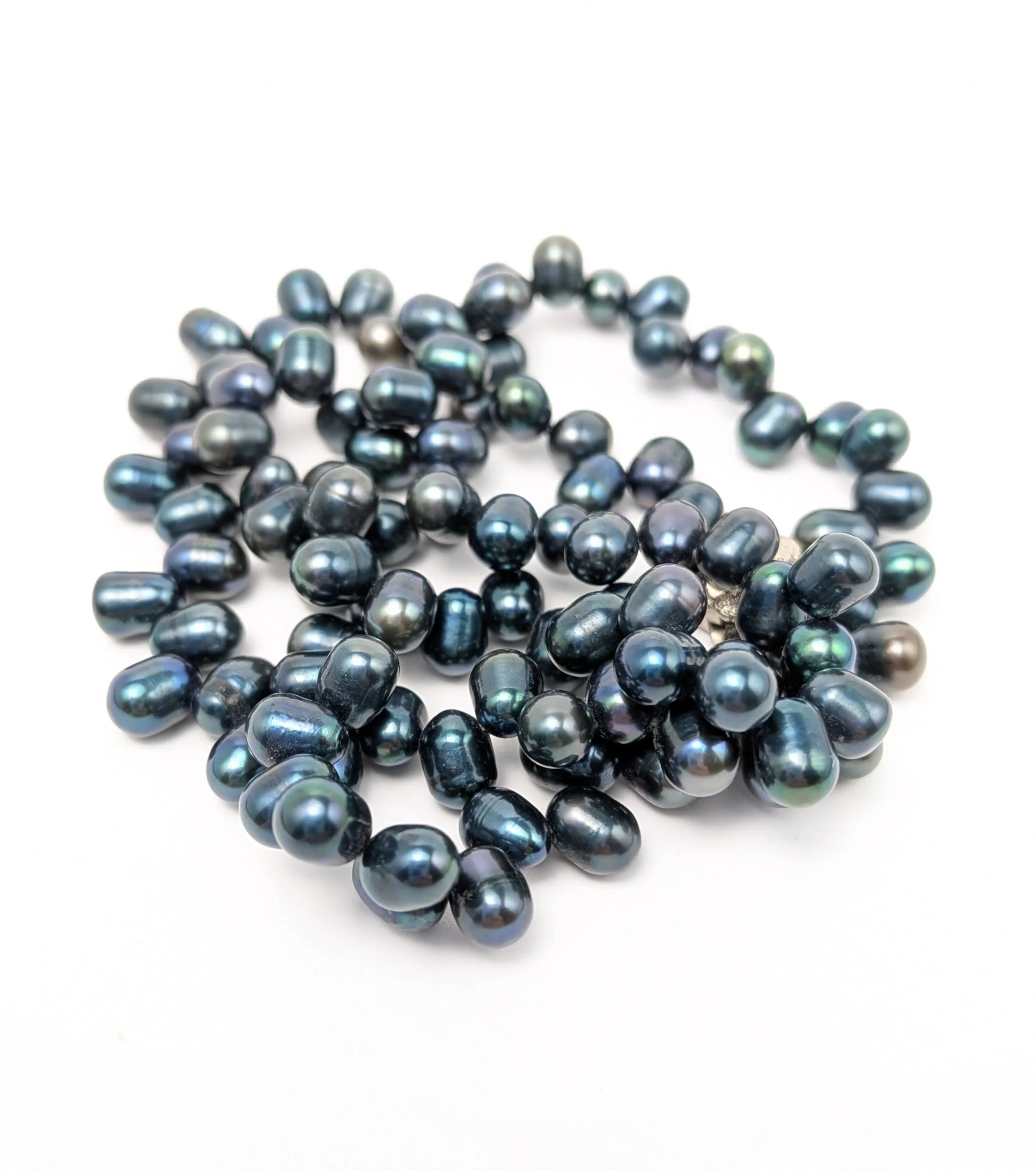 Black Peacock Freshwater Cultured Pearl Necklace 3.jpg